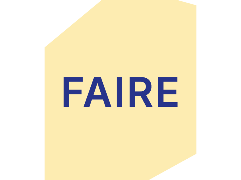 Yellow rectangle with blue text saying "FAIRE"
